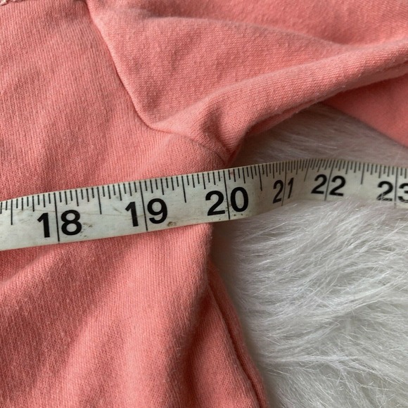 PINK Victoria’s Secret Sweatshirt Sz M Pink LS Crop Top Mesh Back Trendy Teens - Picture 8 of 10